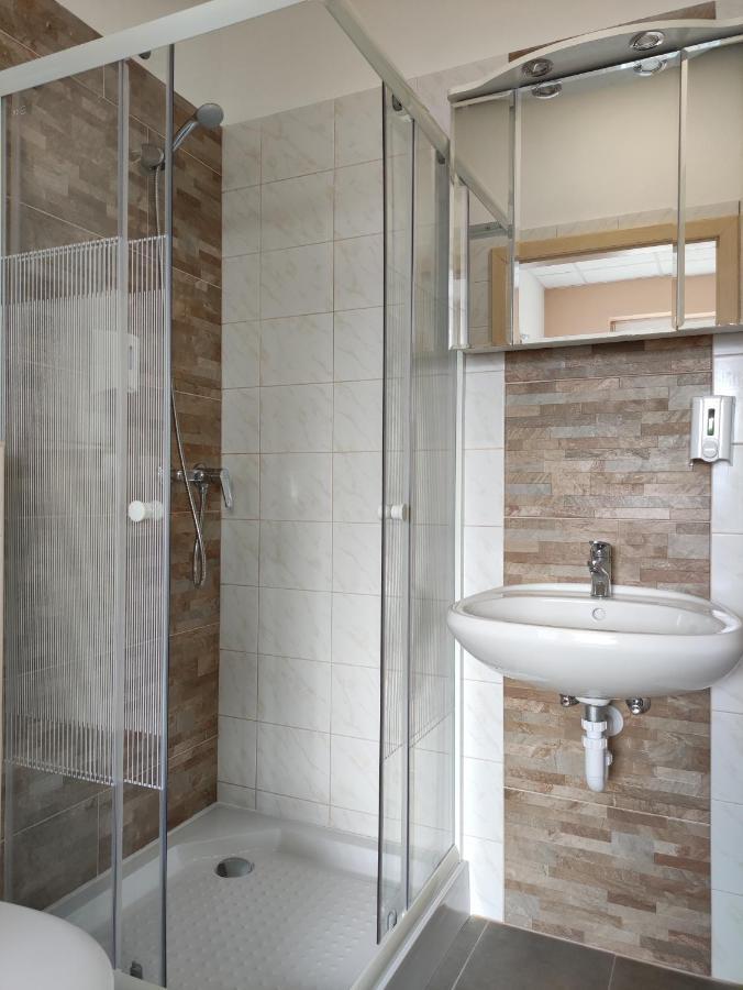 Szilas Park Motel Nagytarcsa Екстер'єр фото